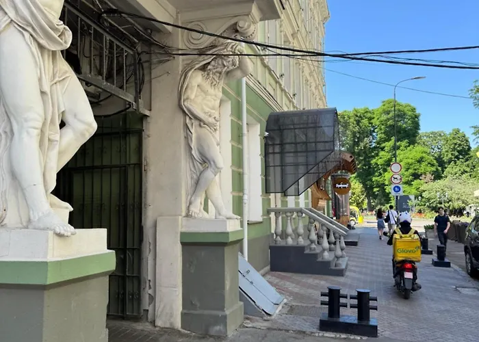 Na Deribasovskoi * Odessa