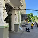Na Deribasovskoi * Odessa
