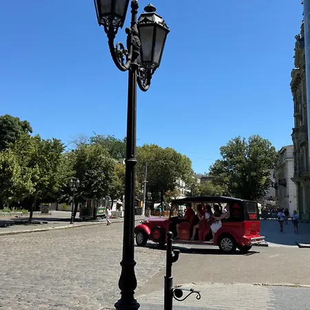 Daire Na Deribasovskoi Odessa